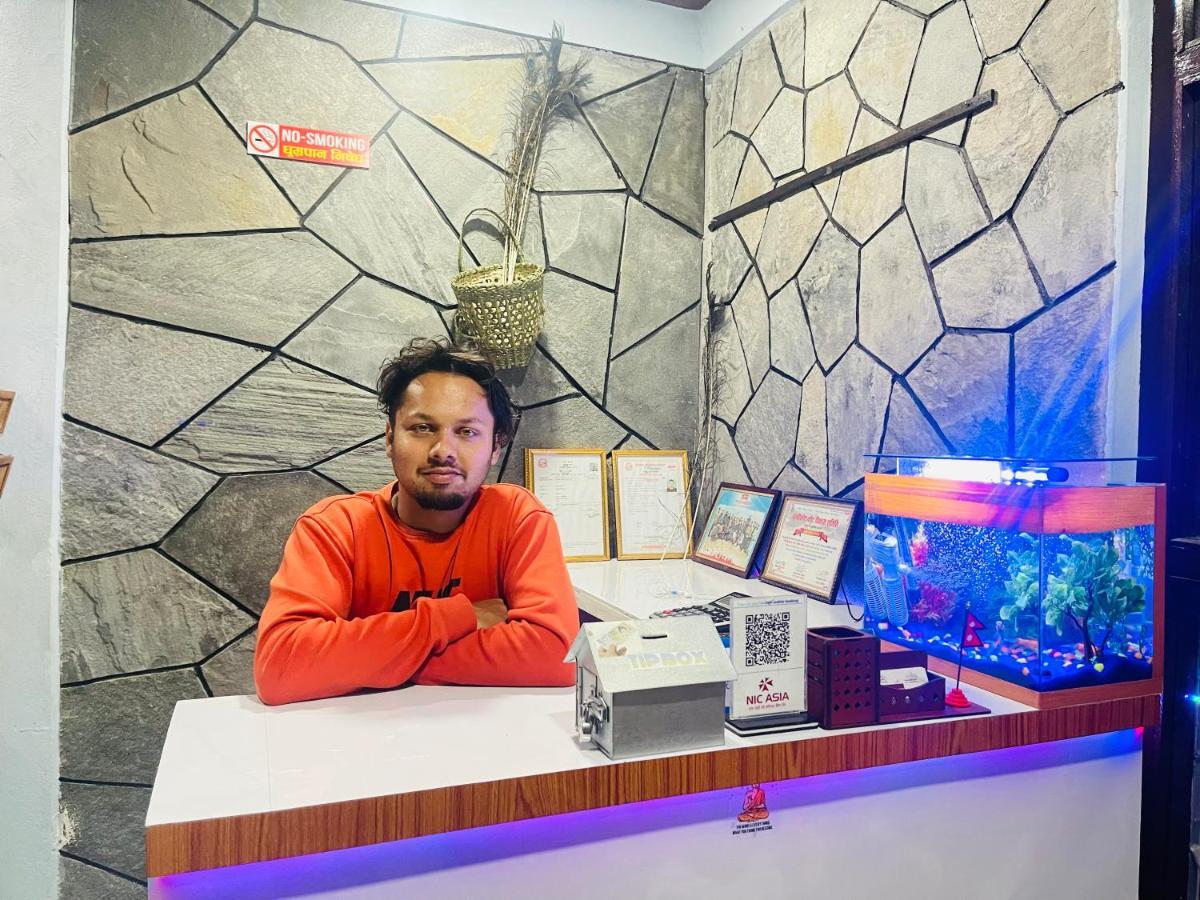 Hotel Peace Ganga Inn Покхара Экстерьер фото